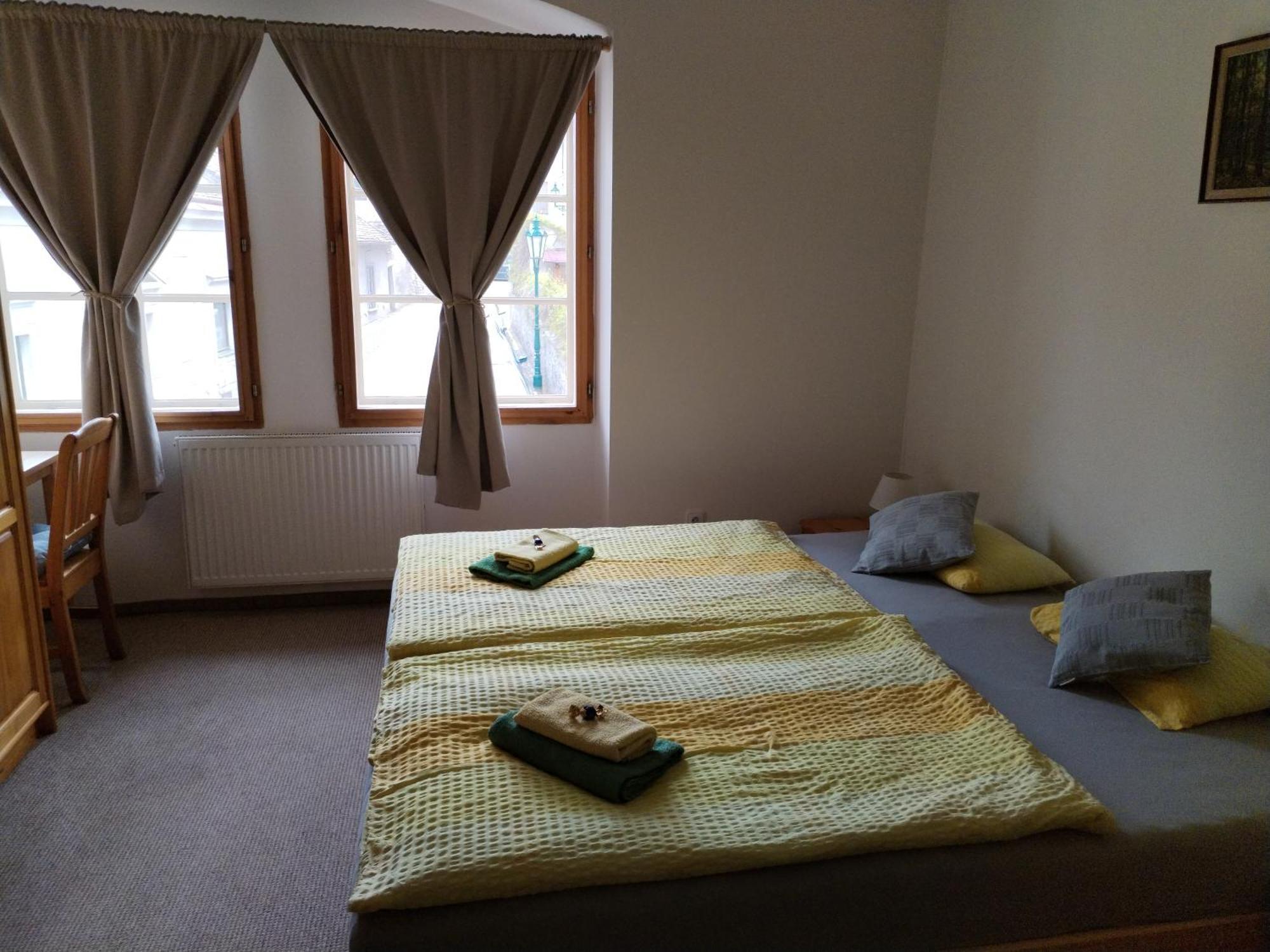 קונטה הורה Hotel U Zvonu מראה חיצוני תמונה